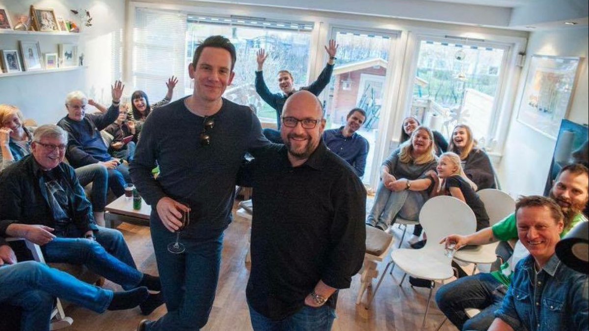 Bordermort's tweet image. One year ago today the amazing @theSamOutlaw the wonderful @mollyparden and the brilliant @ReverendBaron played my livingroom. Best day EVER