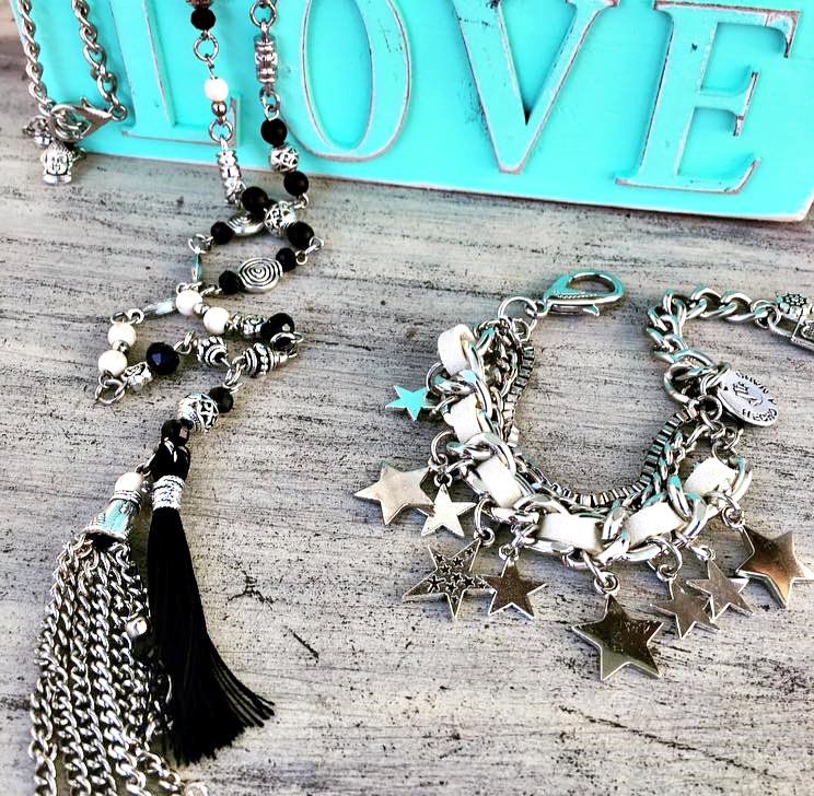 FortunataComp's tweet photo. #Collar Codigo 265 + P-155 #Primavera 
🌺🎀🌺 #Fortunata #Y #Jacinta 🌺🎀🌺 https://t.co/tAvcDmlomt