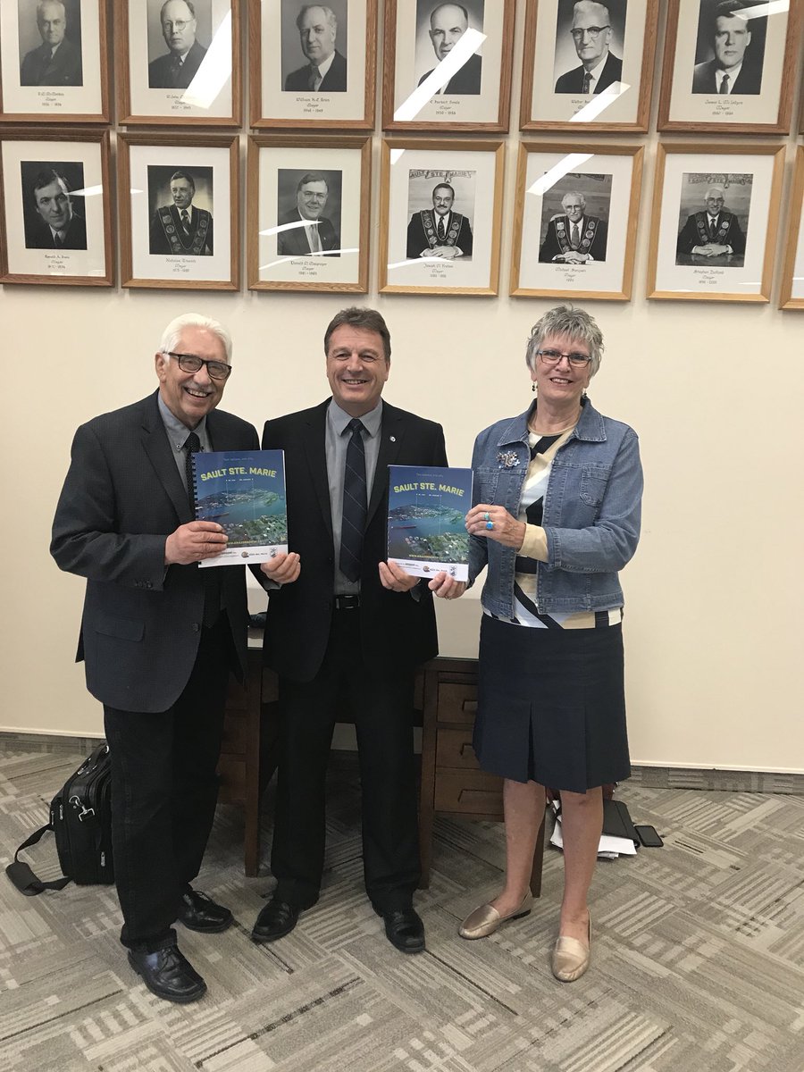 SooShoe's tweet photo. The #Sault supports #AmazonNorth. Councillors Butland, @SusanMyers12 and @JoeKrmpotich show their support https://t.co/Nx9fzvuie1