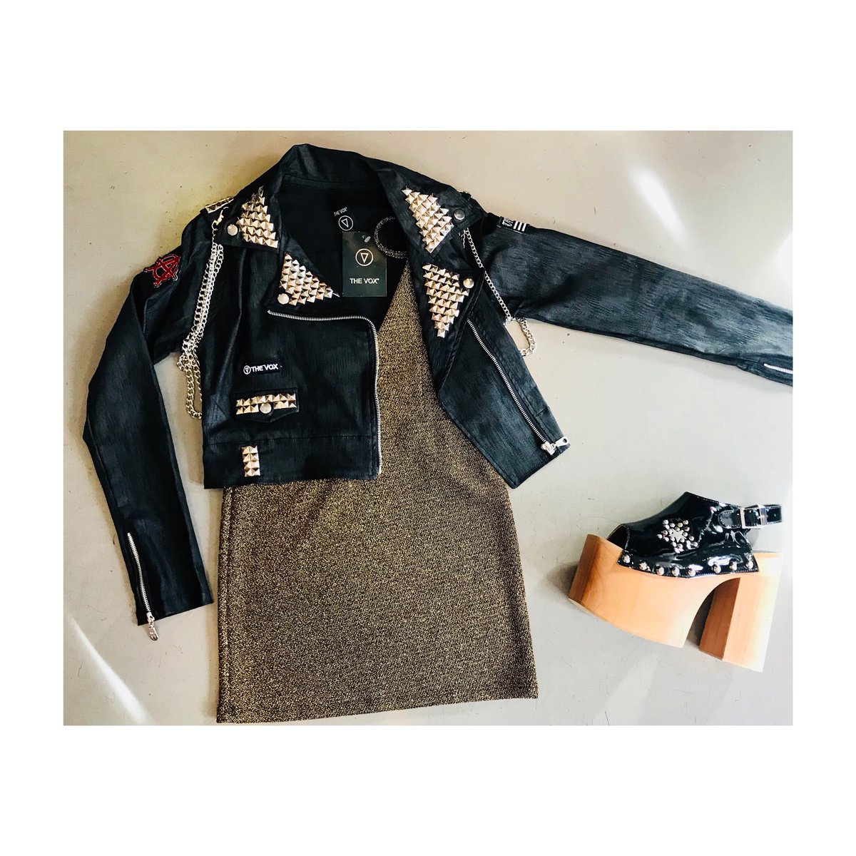 cheekastoreok's tweet photo. •campera lali &amp; vestido lurex by LasPochis• https://t.co/SxjnhtnOMS