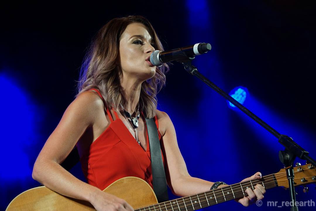 mr_redearth's tweet photo. @JadeHolland89 at #tcmf2017 #TamworthNSW #CountryMusic Festival. Entries are open for @Star_Maker_Aust #tcmf2018 https://t.co/WzxTyM5bi8