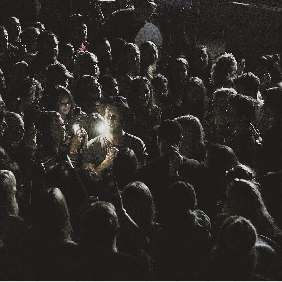 ElliotRoot's tweet photo. Always with the people. #ElliotRoot #ConjureTour #Tulsa https://t.co/yNrf0xxfEX