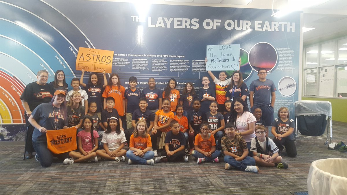 michellehen2's tweet photo. Go Astros and Lance McCullers Jr. #matzkeproud #GOASTROS #ALCS2017 #matzkeelementaryhelpinganimals #@LMcCullersJrFdn https://t.co/wZinO6M0Pt