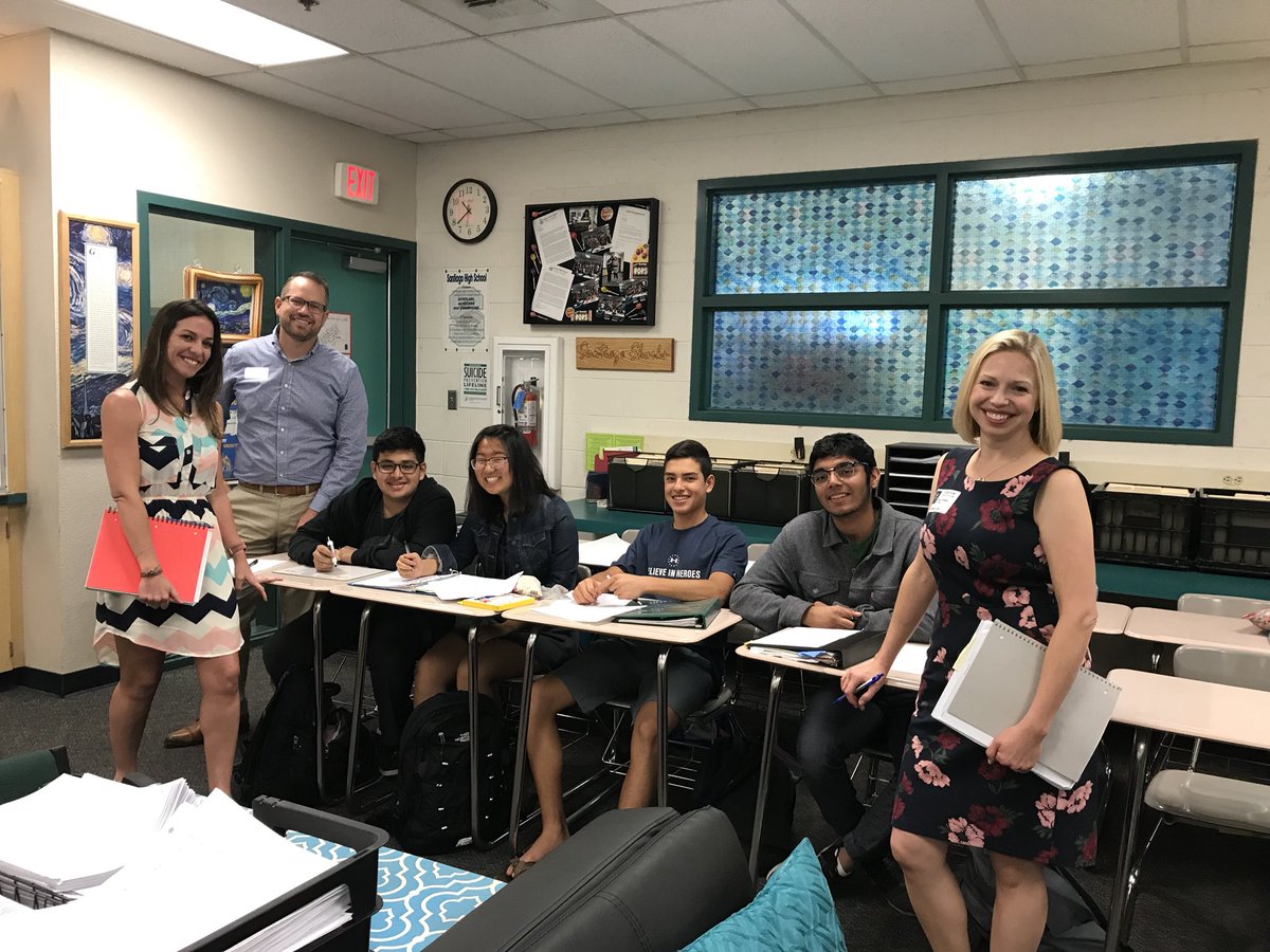 DrSmithSHS's tweet photo. Pleasure having visitors from Escondido Union to observe our AP Seminar Course. #TodayatSHS #SHSALLIN https://t.co/BjSOcjMbgn