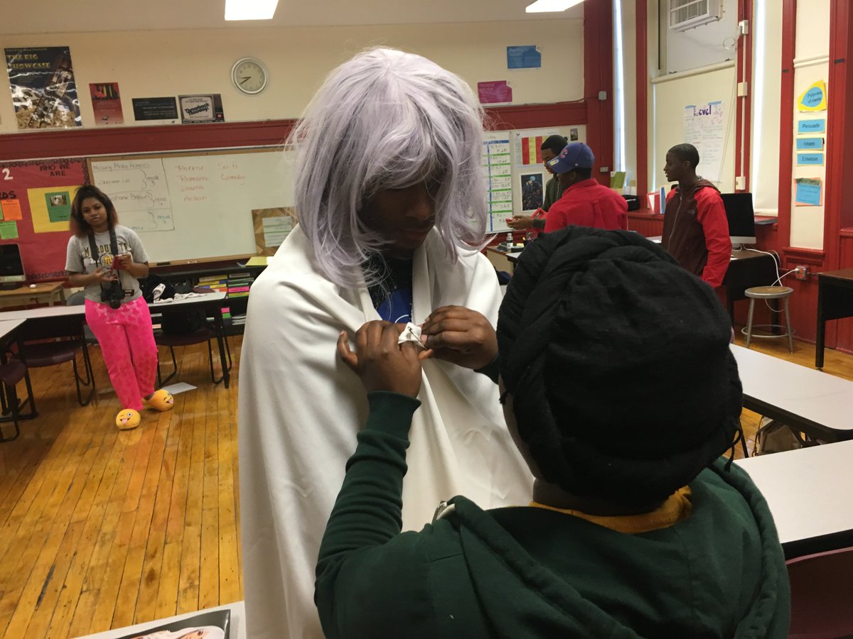 NLCPfsm's tweet photo. #Production continues with the #seniors @NLCPchristiana. #mockumentary @FreeSpiritChi @fsmjeff @fsmnewstweets @HoopsHIGHFSM @RealChiYouth https://t.co/MadShK7rdX