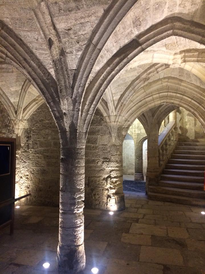 talentsdart's tweet photo. Pézenas, Hôtel des Barons de Lacoste, Salon International Arts Mony : Nathalie Sacchetti de @talentsdart remporte le deuxième prix du jury https://t.co/4KSfyBLqhy