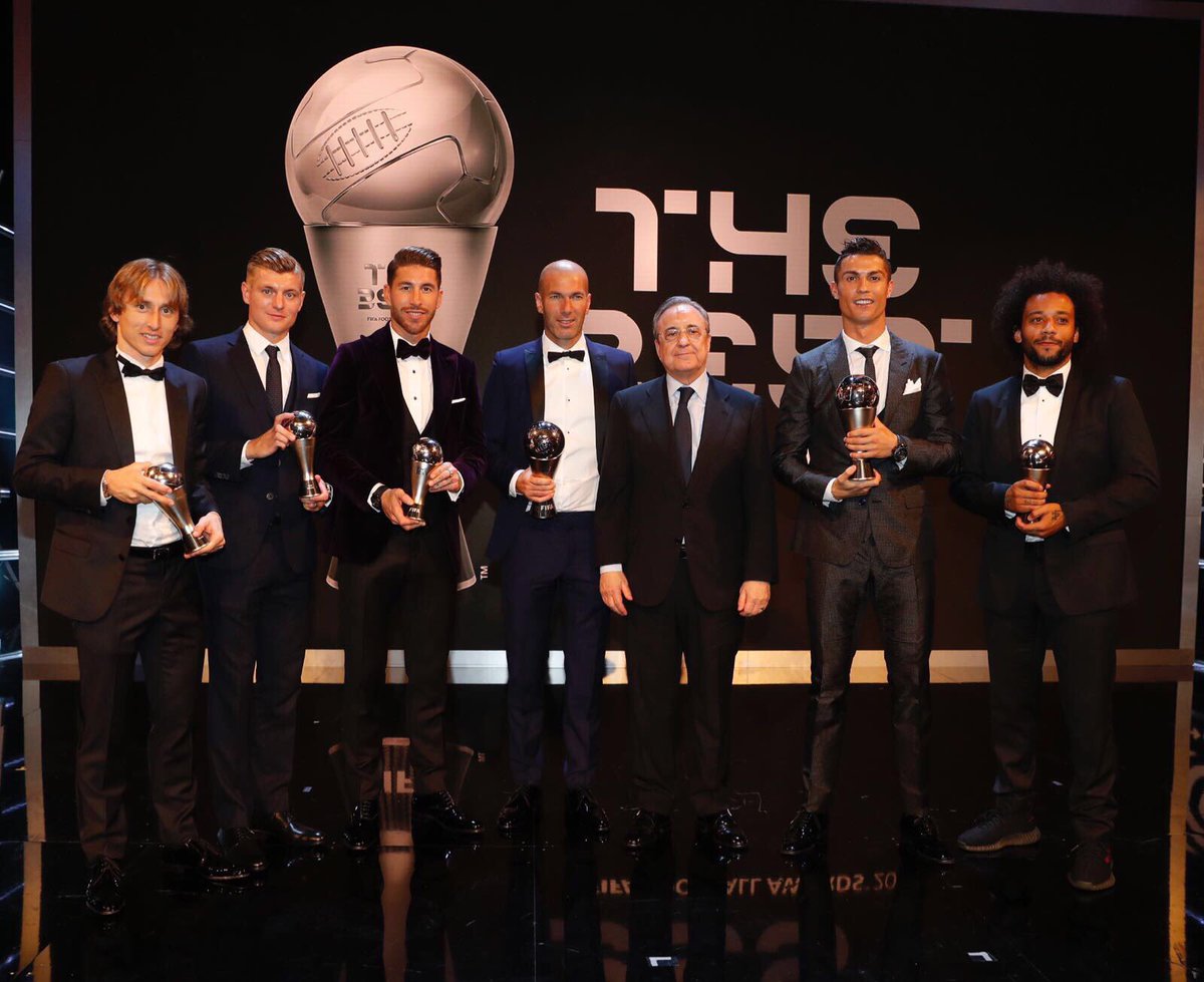 SergioRamos's tweet photo. Feliz de estar en el #FifProWorldXI ¡Ya van 8! Gracias @realmadrid, @FifPro y compañeros. / Delighted to be in #FifProWorldXI. That's 8! 🤗 https://t.co/ekogB49f1z