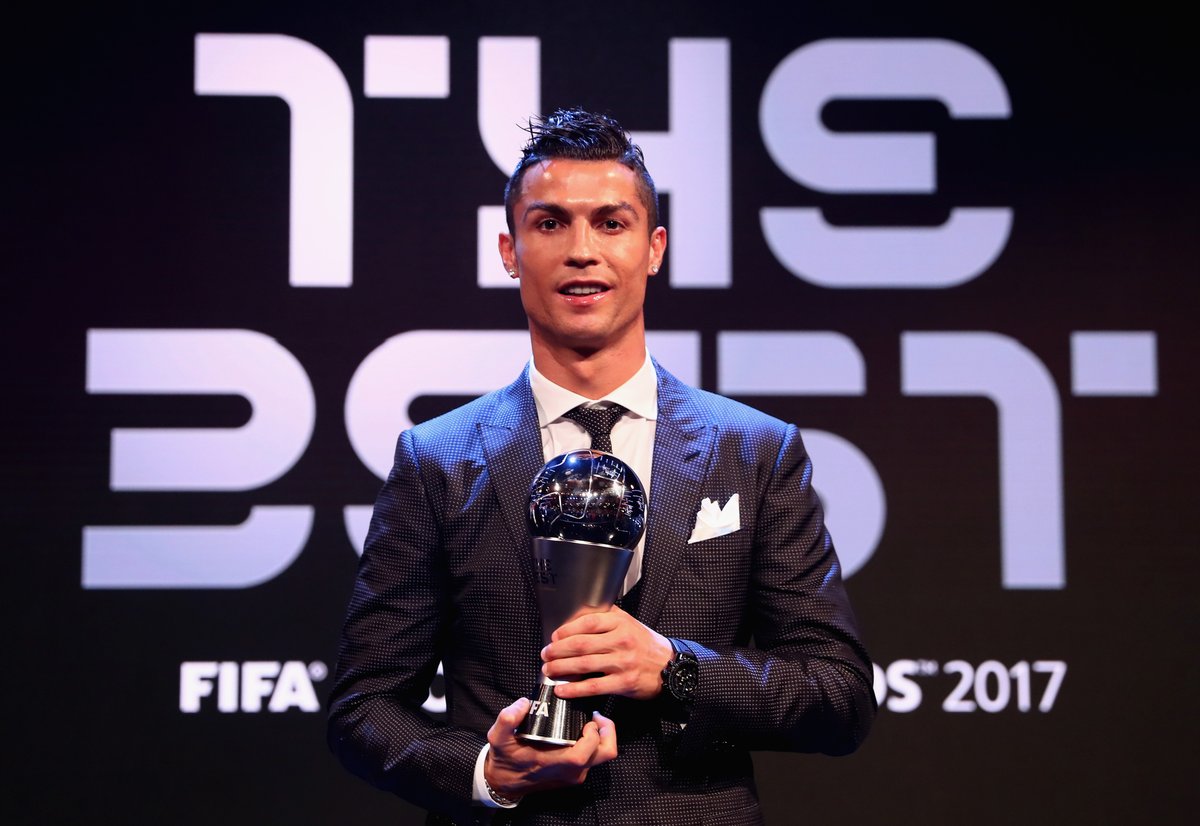 JUank_1924's tweet photo. Un chucha este csm @Cristiano , el mejor killer del mundo sin duda.
#TheBestFIFA https://t.co/WQnR1xvbyp