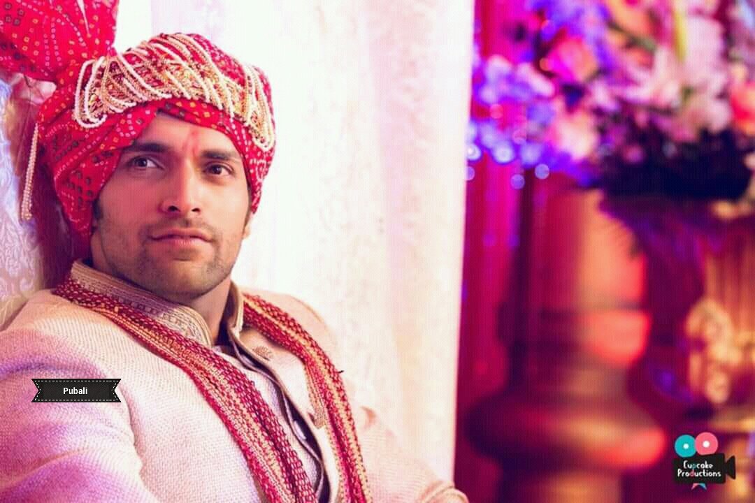 akta_pori's tweet photo. This is what we call a CHARMER...π
" @ShaleenMalhotra "β€β€β€πππ€
#DAPPER_AFπ
#ROYALNESS_PERSONIFIEDππ https://t.co/wu9o6mbzHO