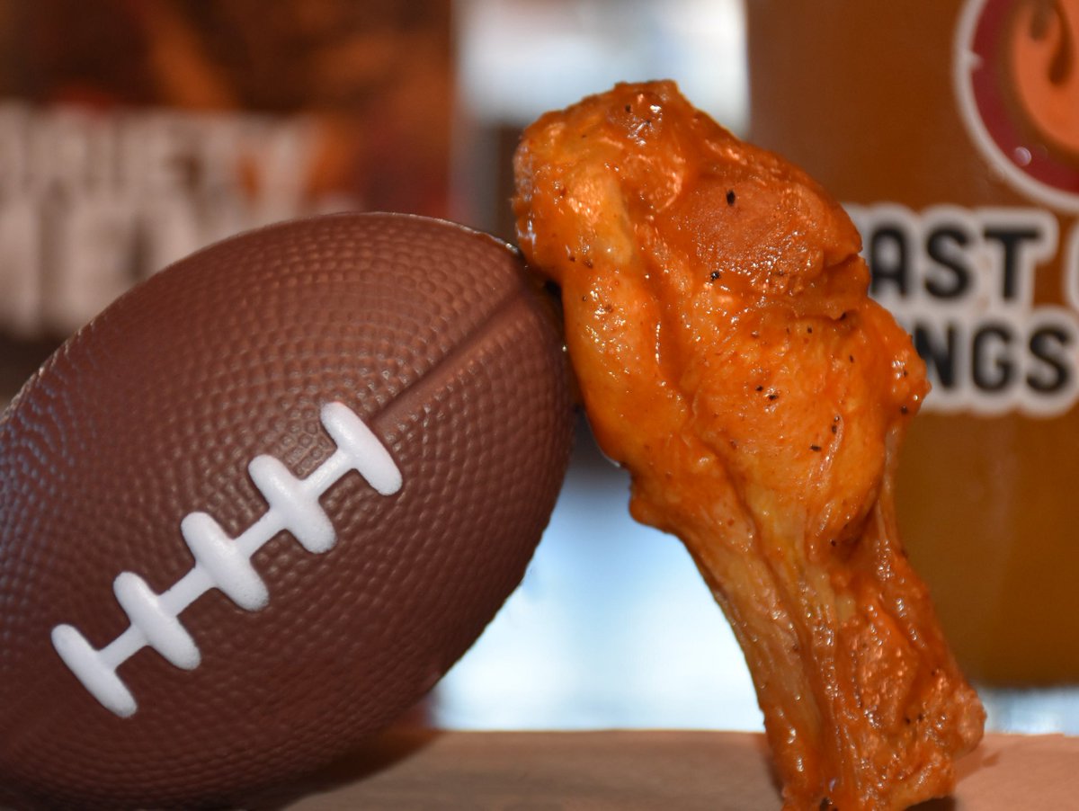 eastcoastwings's tweet image. Football + craft wings + beer. What could be better?