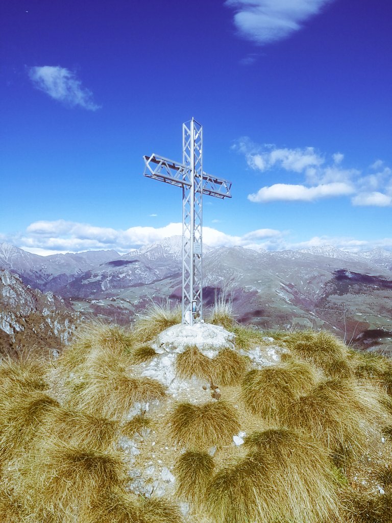 ALBERTO_1977_'s tweet photo. #valvertova #bivaccotesta #montesecretondo @inter_valli @altobrembo @OrobieAlps @AmoBergamo @VocedelleValli @ValBrembanaWeb https://t.co/2OnJq43EnS