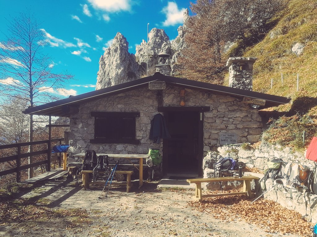 ALBERTO_1977_'s tweet photo. #valvertova #bivaccotesta #montesecretondo @inter_valli @altobrembo @OrobieAlps @AmoBergamo @VocedelleValli @ValBrembanaWeb https://t.co/2OnJq43EnS