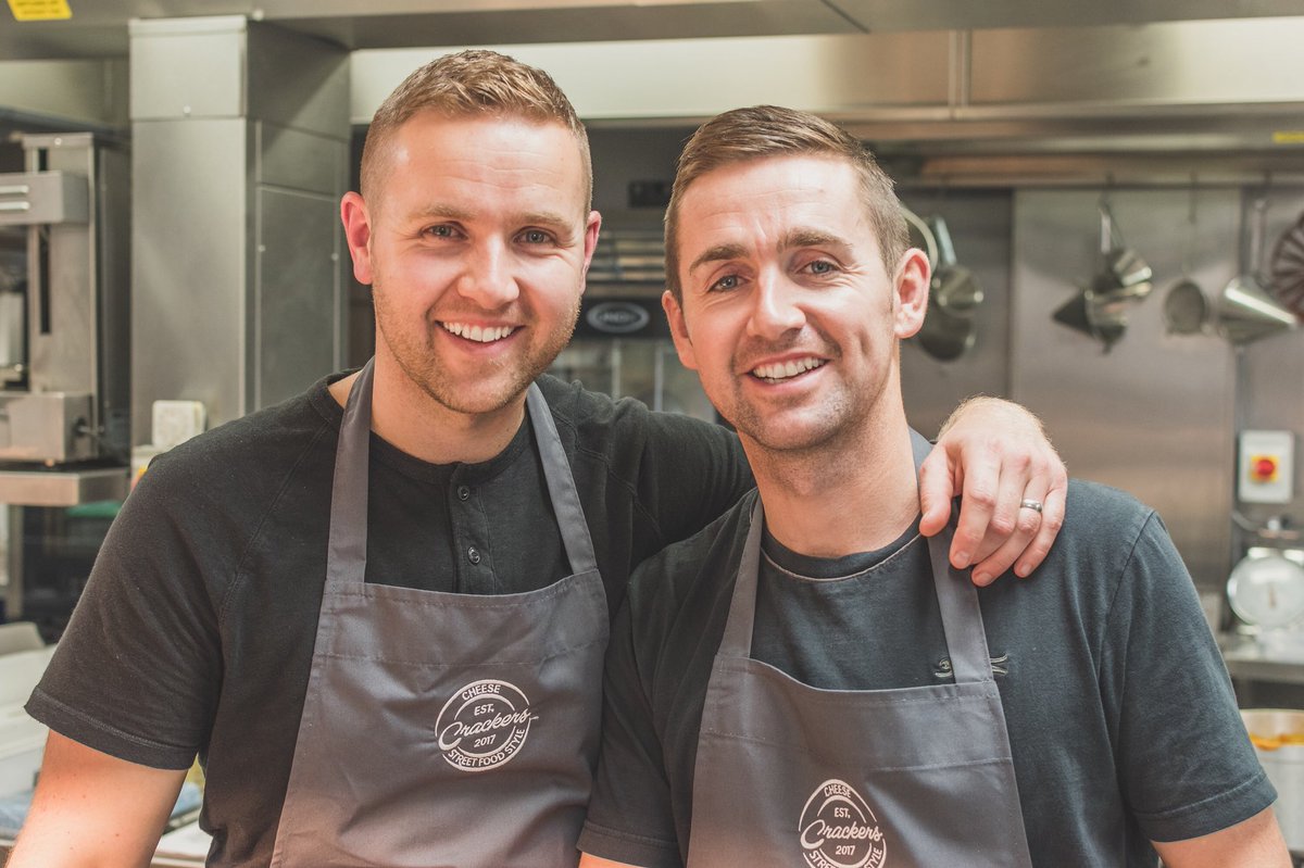 CrackersStFood's tweet photo. Team Crackers again! #brothers #smilers #service #Hull #Beverley #Yorkshire #newbusiness #popup #chocolateevent #chocolate 😘 https://t.co/7Q4pw4lWQC