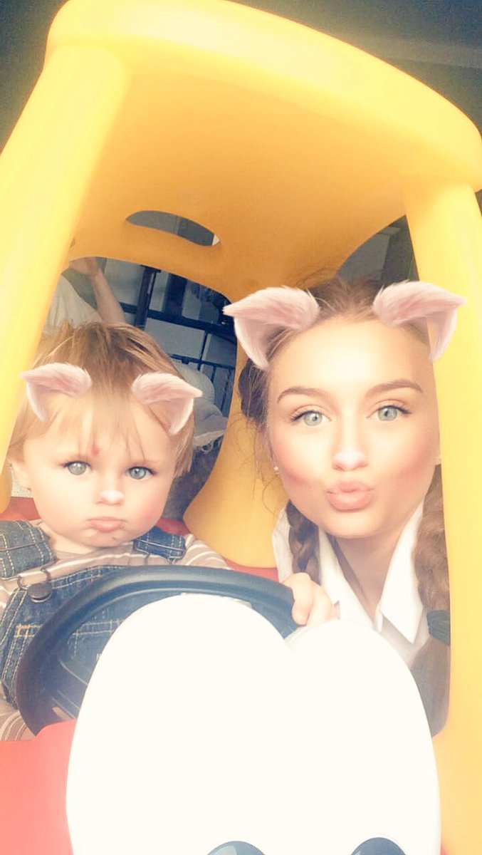 Fleur🤎 tweet media