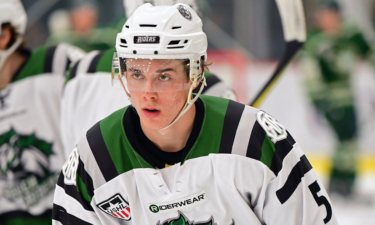 USHL's tweet photo. USHL Defenseman of the Week: Chase Blackmun dishes out 3 assists in 2 games, leads RoughRiders to 2 wins https://t.co/segvBaol5P #WhosNext https://t.co/enMdwa5Odf