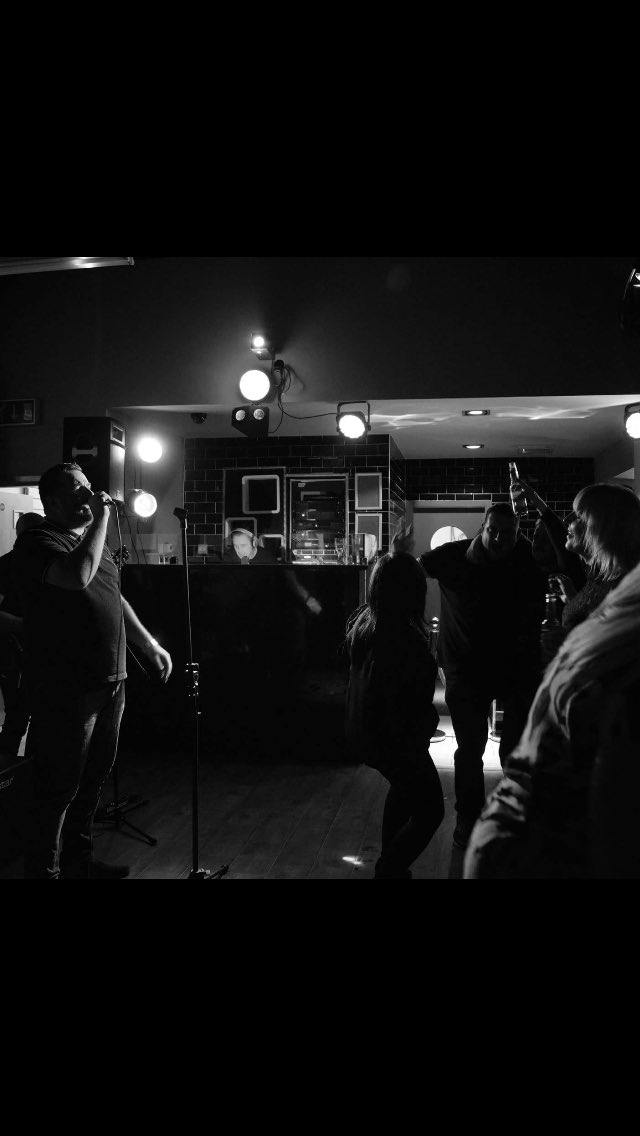 thetonesmusic's tweet photo. Live music @libertysginbar plenty more bands to come . Great live venue https://t.co/RaYxzJSySS