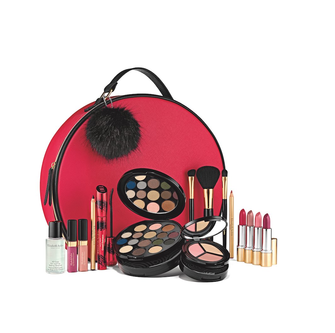 davelackie's tweet photo. WIN this spectacular Arden World of Makeup Colour Collection! Enter here https://t.co/EvgROCVhh2 on blog to WIN it! blog giveaway https://t.co/Q1VVACyOJq
