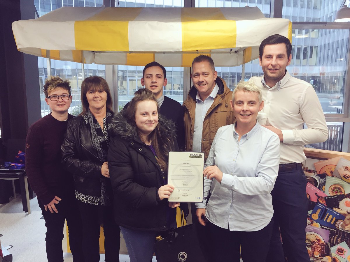 5cottyDD's tweet image. Well done Laura Bell on completing her Modern Apprenticeship, BaxterStorey’s first apprentice in Scotland!! Great achievement team #awesome