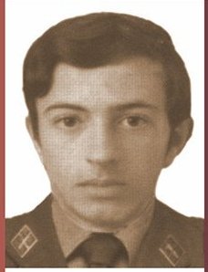 zoidoJI's tweet photo. Hoy se cumplen 26 años del asesinato de los @guardiacivil Eduardo Sobrino y Juan Carlos Trujillo, disparados por la espalda por ETA. https://t.co/oZbDwimCc8