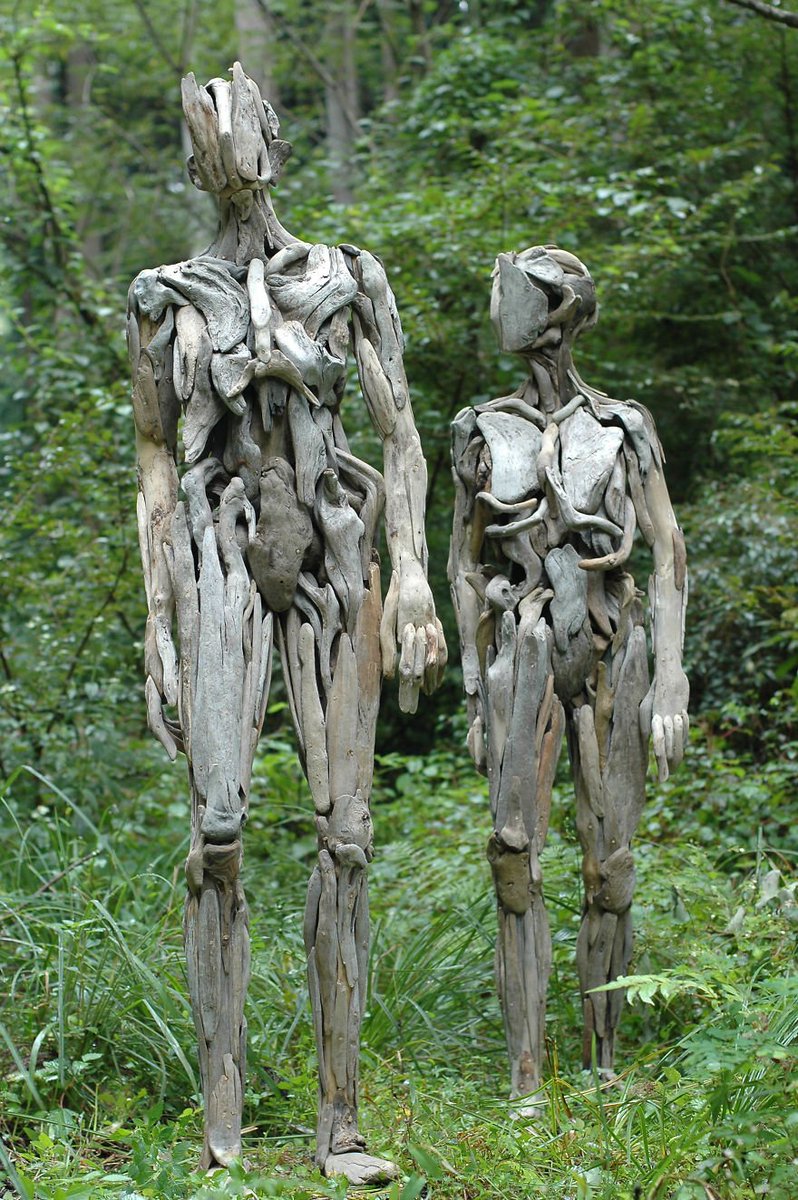 JapanEmb_Spain's tweet photo. Estatuas hechas con madera de deriva, por el artista japonés Nagato Iwasaki https://t.co/SESY6SCNAN vía @boredpanda https://t.co/xPOKOMlgVZ