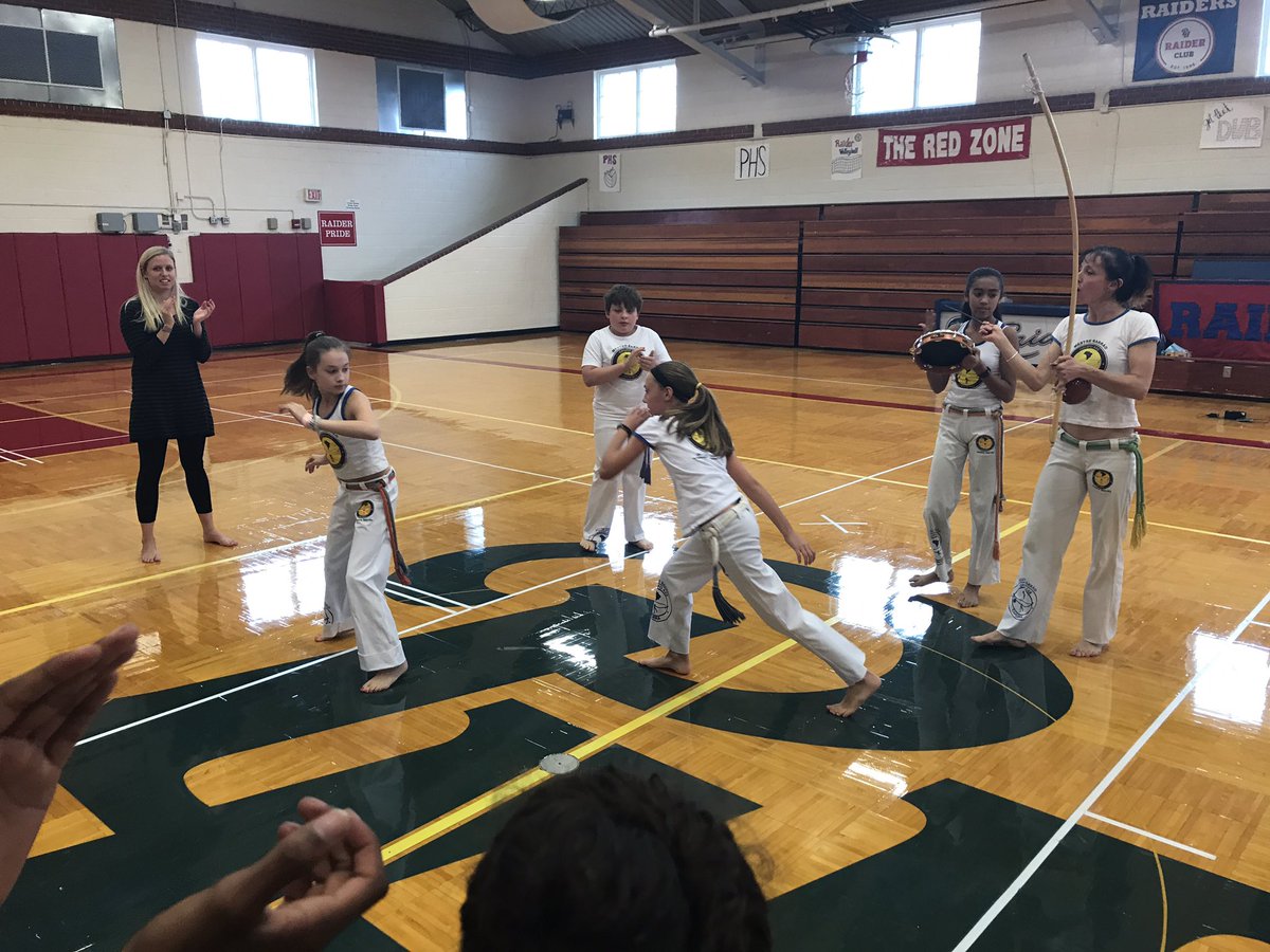 culpsclass's tweet photo. Tortillas, Andean Music, Capoeira, and Reggae!  #latinamericaday #culture #pemhilltoday @PemHillSchool https://t.co/P4rww1GogF