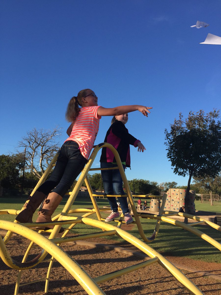 chill_hill2's tweet photo. Today our fourth graders flew Preposition Paper Airplanes outside. They loved it!@CarlyGuilliams @jagsofjefferson #inthetree #greatlesson https://t.co/40ZF5XZTn6