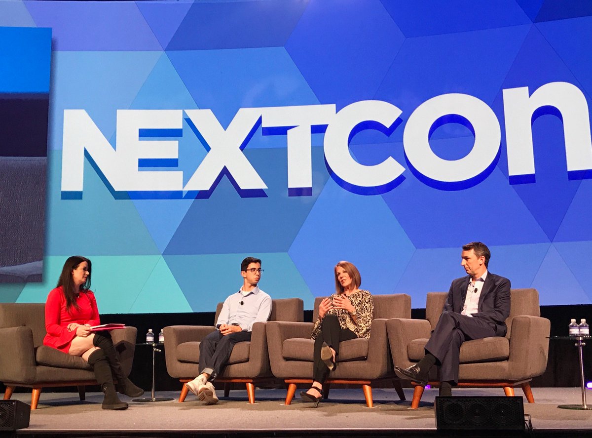 “If you’ve got happy people, you can change the world.” @LiamDoyle02, Area GM for <a href="/RitzCarlton/">The Ritz-Carlton</a>. #NextCon17 #CX