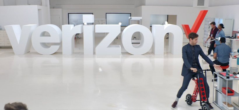 GetURBE's tweet photo. What's that #redscooter that Thomas Middleditch is riding in the @verizon commercial you ask? It's an URB-E! #myurbe #marketingmonday https://t.co/pbiWwj752W