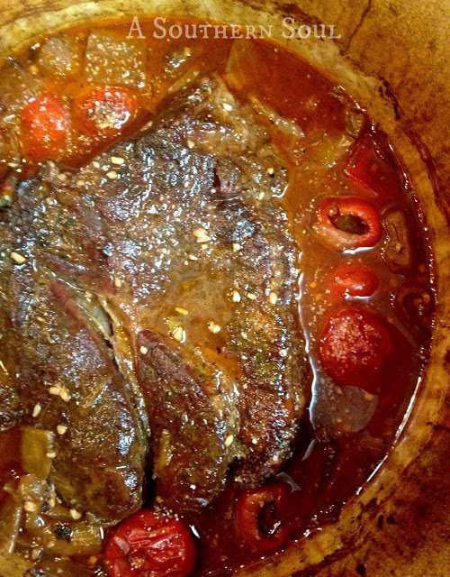 PeppadewUSA's tweet photo. A Southern Soul Pot roast with Peppadew peppers for outstanding flavor profile. https://t.co/KKb7ihy6eZ #roast https://t.co/qHmFcDklsw