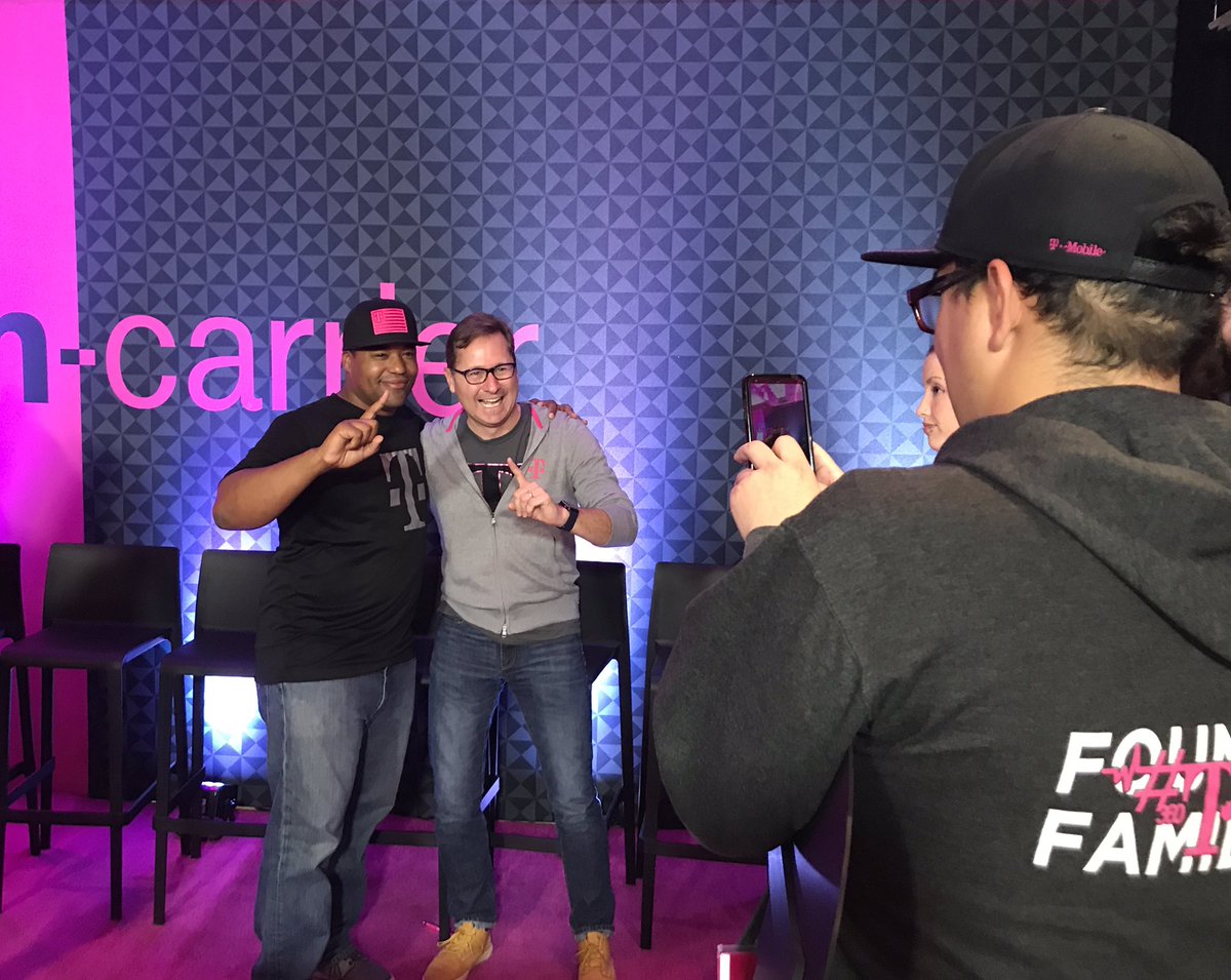 MikeSievert's tweet photo. .@TMobile @MetroPCS are lucky to have the best of the best employees in our corner so I can’t let the day close without a huge THANK YOU!! https://t.co/3uF0Vsim2A