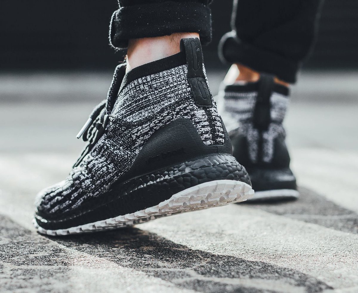 ultra boost mid oreo