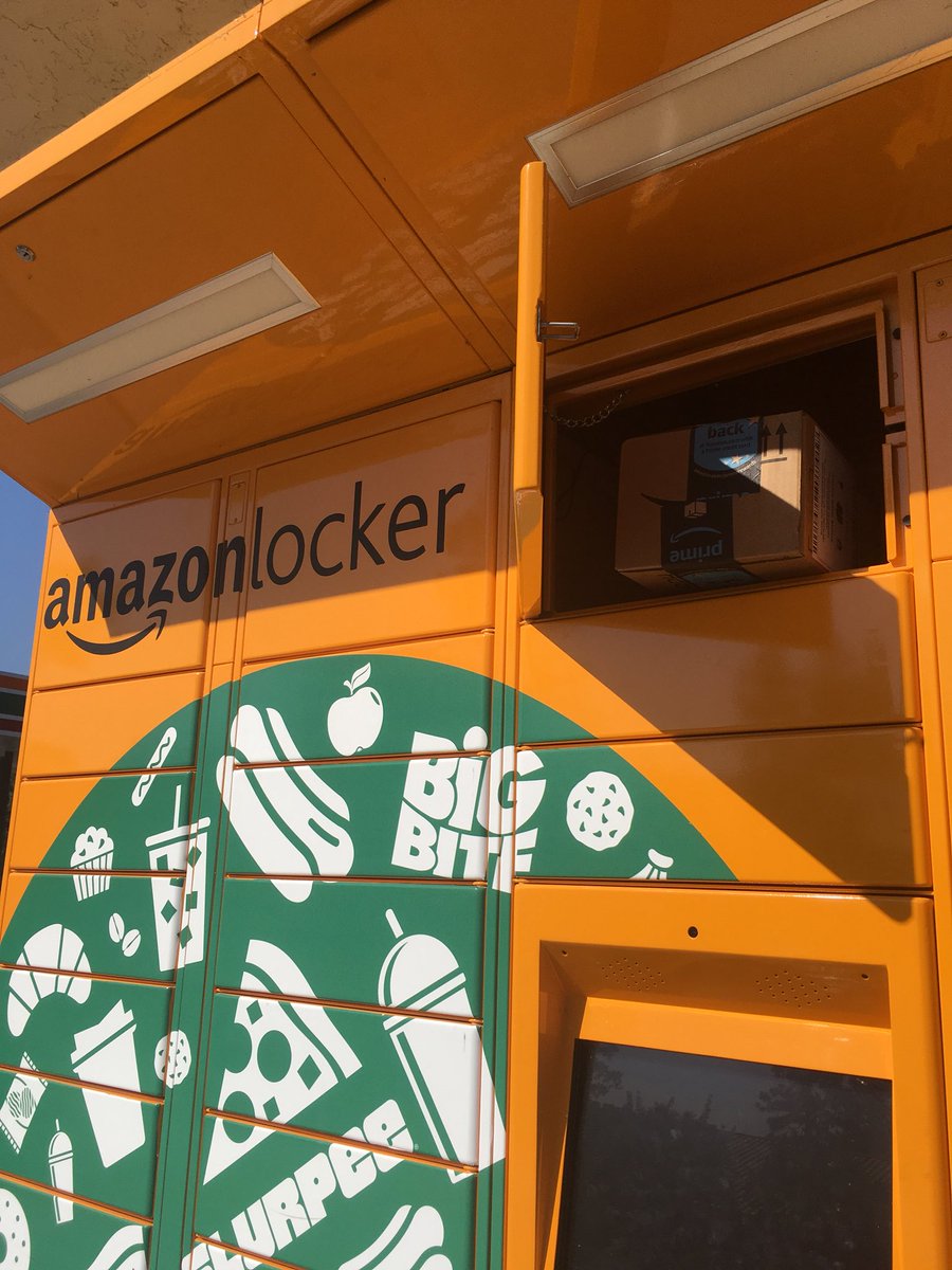 mtngypsea's tweet photo. Discovering @amazon lockers was the best thing for my #digitalnomad life. #locationindependent #entrepreneur #beyourownboss #lifeontheroad https://t.co/tQnJMzqKjV