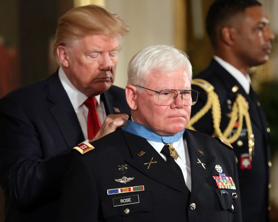 starsandstripes's tweet photo. GALLERY | @POTUS awards Medal of Honor to retired Army medic Gary M. Rose: https://t.co/QGOJ9mTk2Y https://t.co/hSbRzGB0Yk
