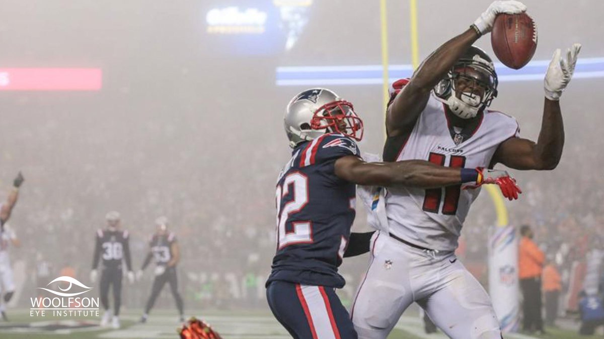AtlantaFalcons's tweet photo. Julio being Julio. 

📸 Best photos from #ATLvsNE - https://t.co/FLWZtClhLL https://t.co/hOJPvS5D1Y