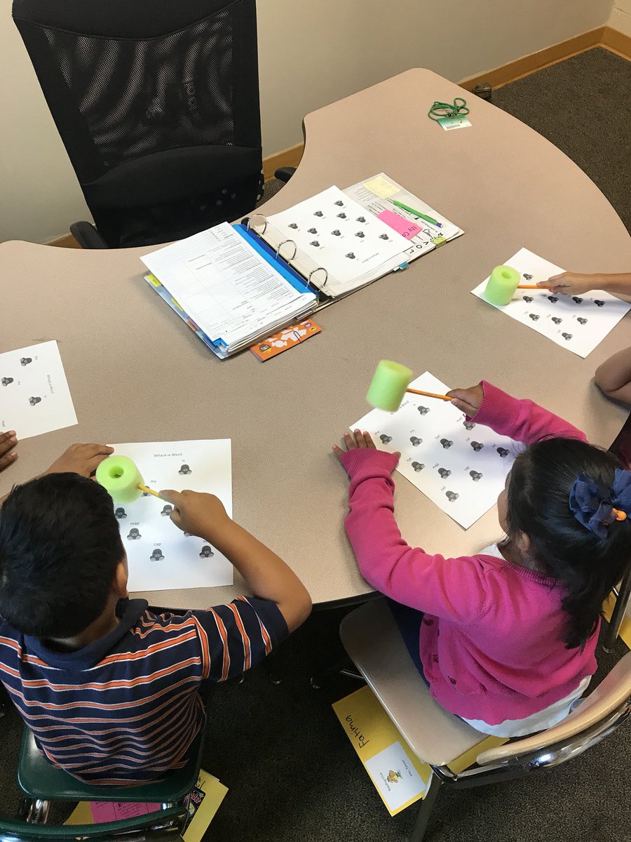 KellyOTanner's tweet photo. Fun activity today in Reading Club #SuperFRES  #whackamole #whackaword #50usesforpoolnoodles #lovefirstgraders #TannerReadingClub https://t.co/jdHRryZxRk
