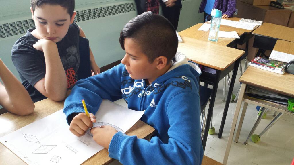 Ferndalerocks's tweet photo. Working together to create property lists for quadrilaterals - sides, angles, diagonals, symmetries - how do you know? #gr6fd #mathisfun https://t.co/kGgGelmIxI
