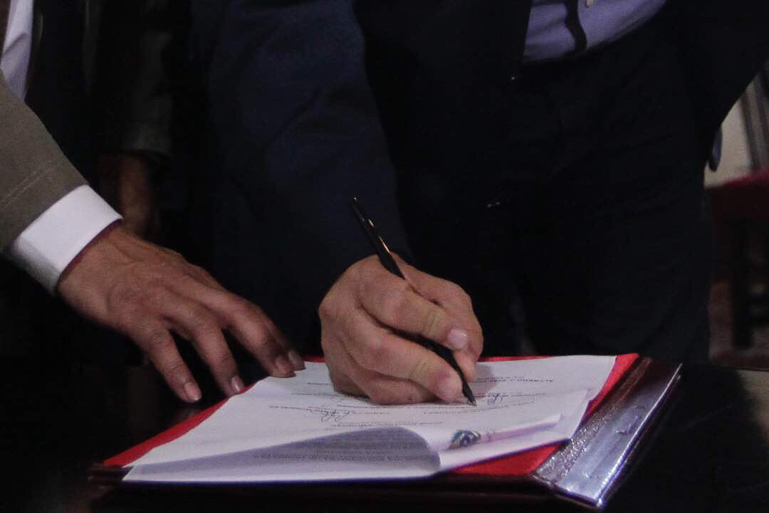 VillegasPoljak's tweet photo. #FOTOS • Juramento de gobernadores AD ante ANC: paso adelante en la defensa de la soberanía y la integridad de Venezuela #YoDefiendoALaANC https://t.co/zewj4D9HPW