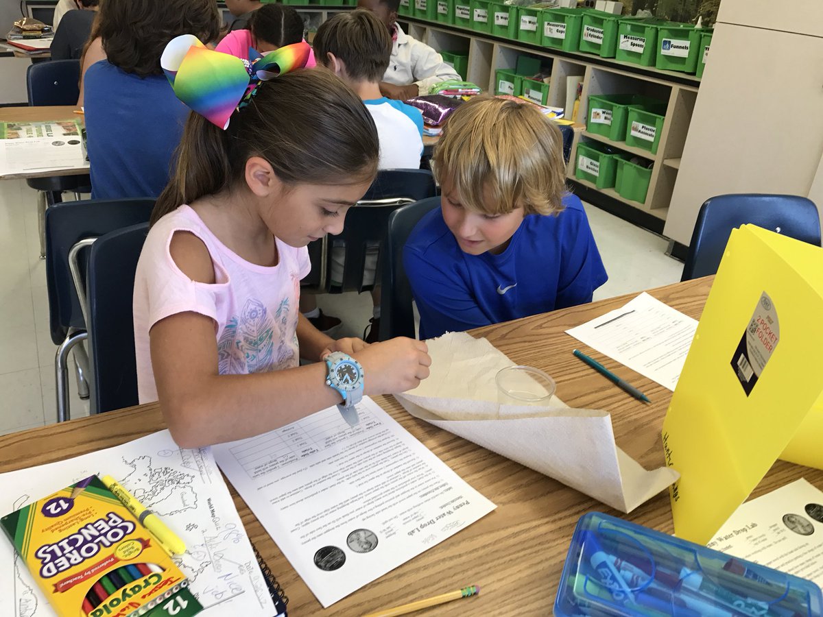 renee_spanos's tweet photo. Students learned surface tension through penny lab! #STEM #engagedlearners https://t.co/LBtJcgoOhb