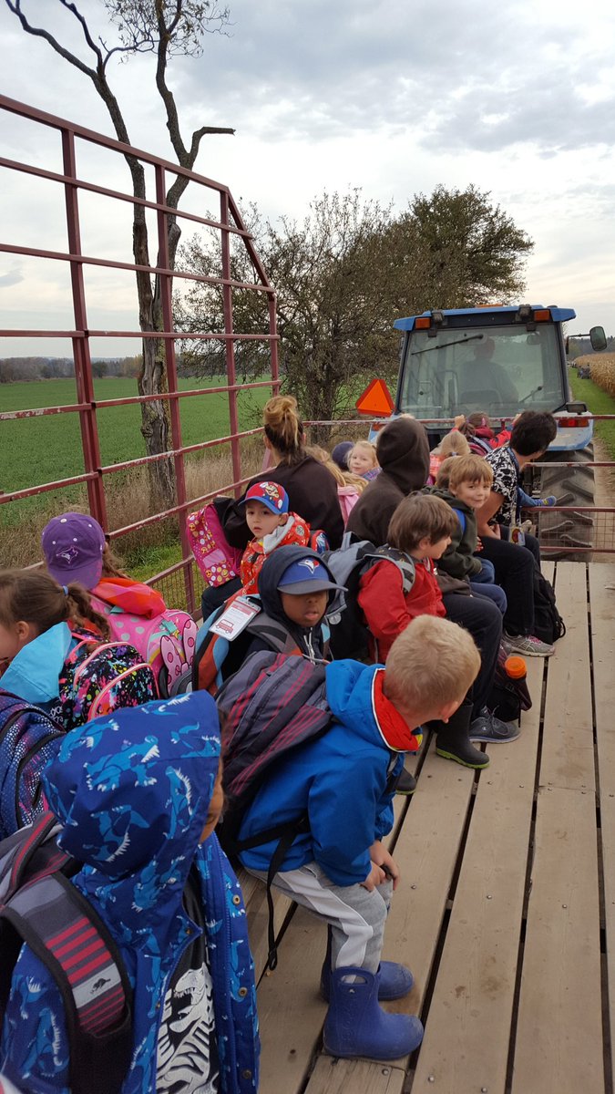 DuttonandRebelo's tweet photo. @WillowLandingES had so much fun @ChappellFarms today! https://t.co/owrgS3alSv