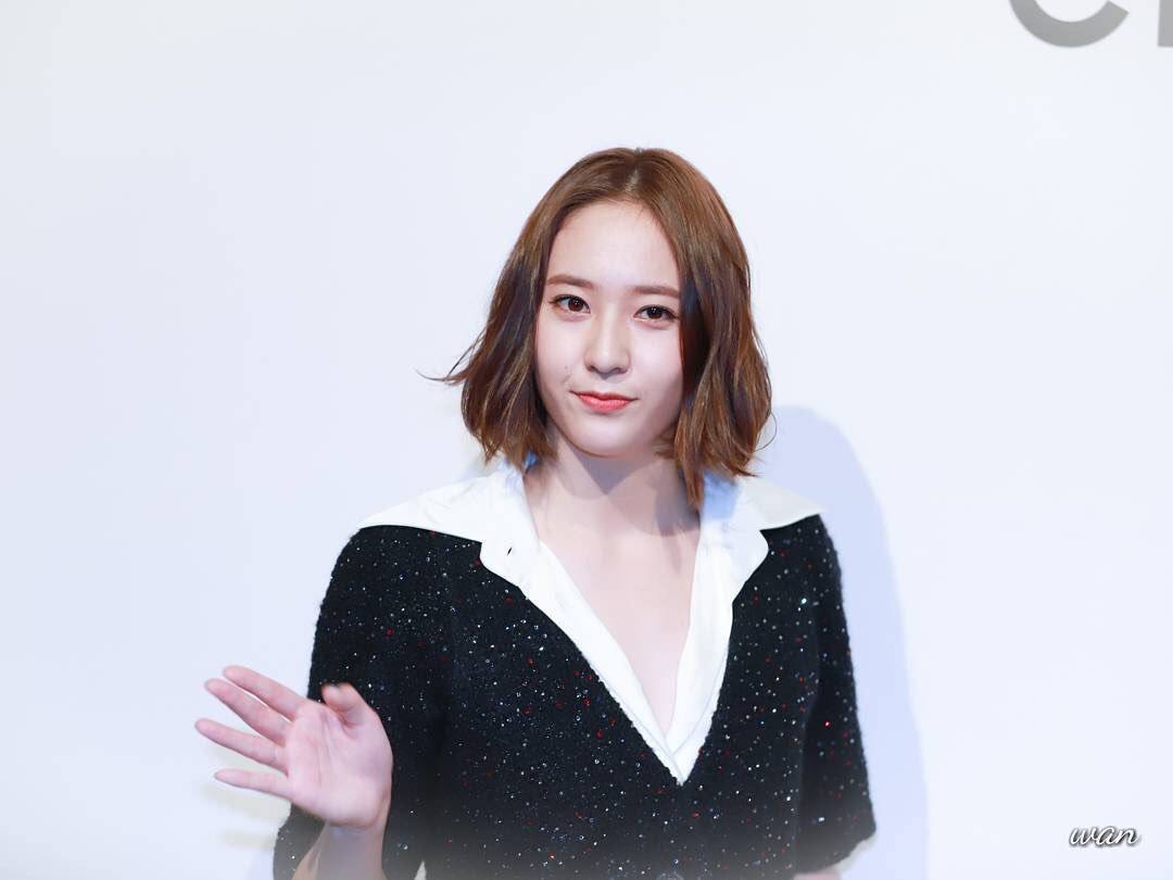Happy birthday buat semua rp Krystal jung 
