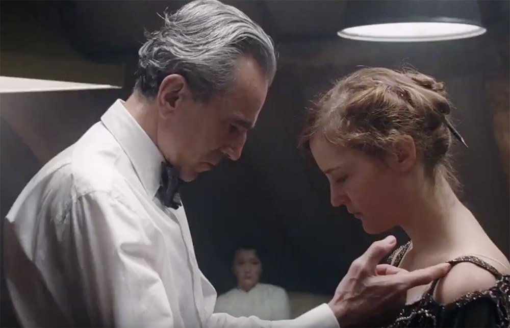 SPIN's tweet photo. Watch the first trailer for Paul Thomas Anderson's 'Phantom Thread,' scored by Radiohead's @JnnyG  https://t.co/B6ssLuZyXy https://t.co/SEaZ1wH6ZS