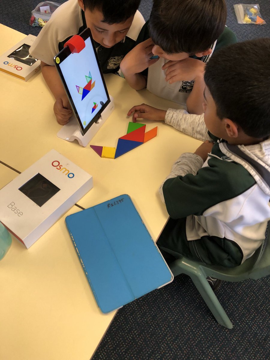 mkross1405's tweet photo. Kindergarten problem solving and coding with technology #codetastic @IngleburnPs https://t.co/J9qIXoSasR