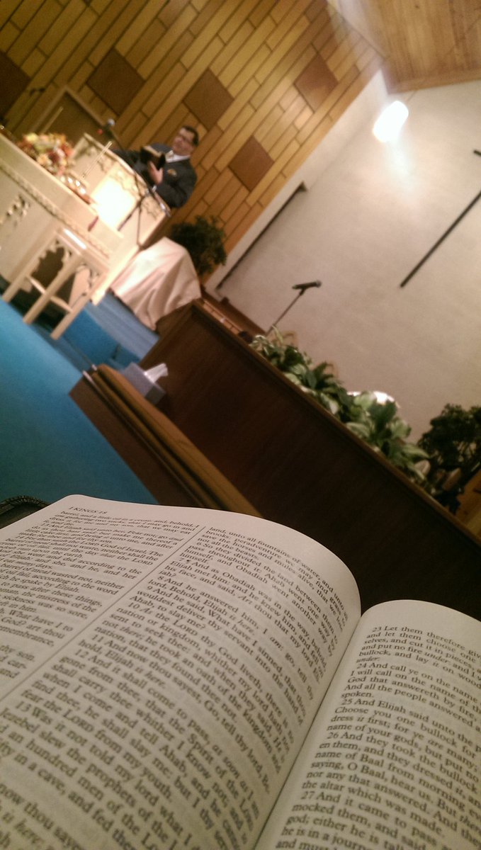 DrJohnNHamblin's tweet photo. "We need to move from survival mode to revival mode!" @DrDonKAnderson #POWCON17 https://t.co/7Oeqhx7rgb