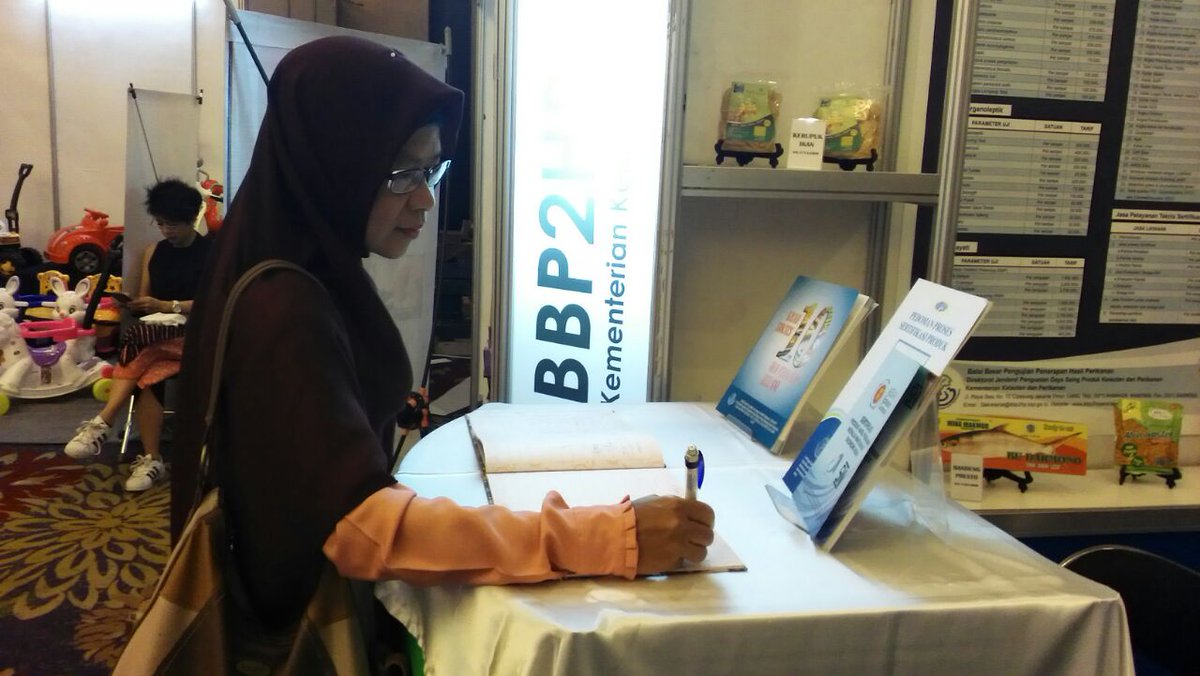 bbp3kp's tweet photo. @bbp2hp perkenalkan produk perikanan ber-SNI di IQE 2017 24-26 Okt di Makassar @Ditjen_PDSPKP @HayatiSamik @bsn_sni #bermutu #kualitas https://t.co/FsXJ5mIylV