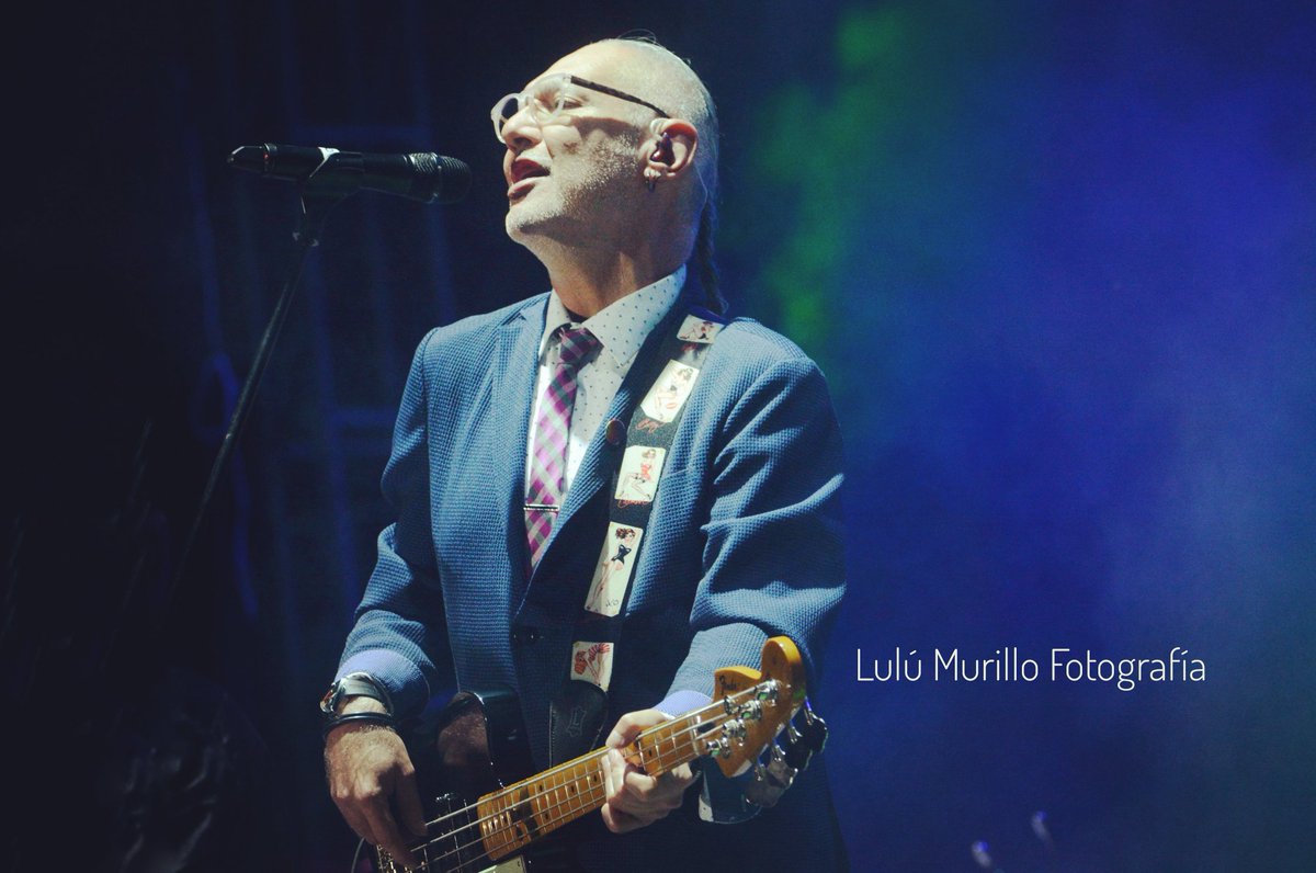 Lulu_Murillo's tweet photo. #rockentuidiomasinfónico #saboromo #festivalrevueltas2017 #FIR2017 #DurangoMex @SaboRomo https://t.co/xbVlKNfZLY