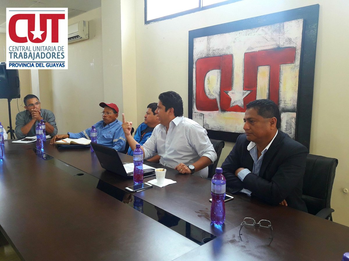 cut_guayas's tweet photo. Hoy Reunión d dirigentes d la Cut-Guayas Unidad, solidaridad, acciones estratégicas, movilización a Quito. Los trabajadores siempre luchando https://t.co/X8Or4sdqpd