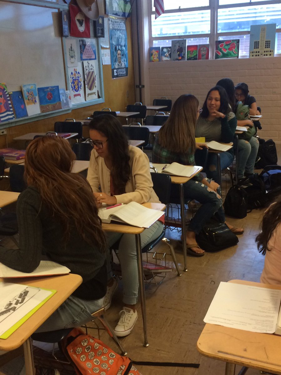 CoachLlanes's tweet photo. AP Sp Lit sharing their knowledge using Pair/Share and following deep foot steps set by ‘16 &amp; ‘17:19 out of 20 AP exam pass rate. BelievERs https://t.co/xxFABCKp8s