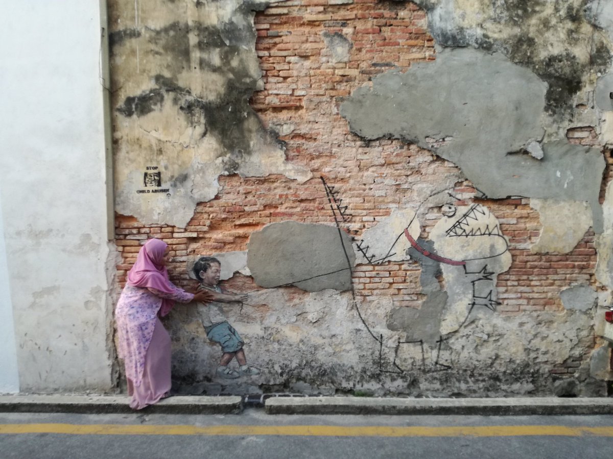 neyrashazeyra's tweet photo. Penang Street Art #SayangMalaysia #citrawarnaKL2017 #CWcontest2017 #Penang https://t.co/PWAUUk6ZzO