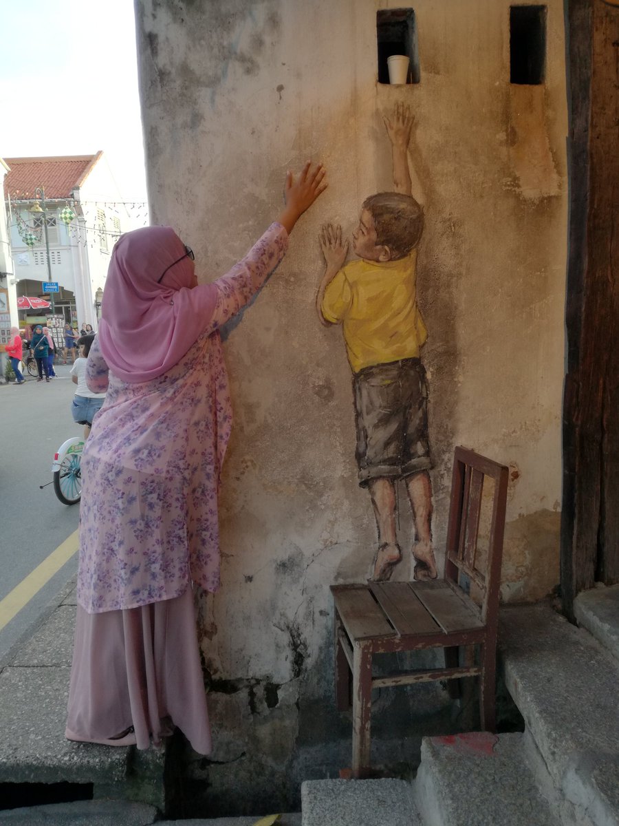 neyrashazeyra's tweet photo. Penang Street Art #SayangMalaysia #citrawarnaKL2017 #CWcontest2017 #Penang https://t.co/PWAUUk6ZzO