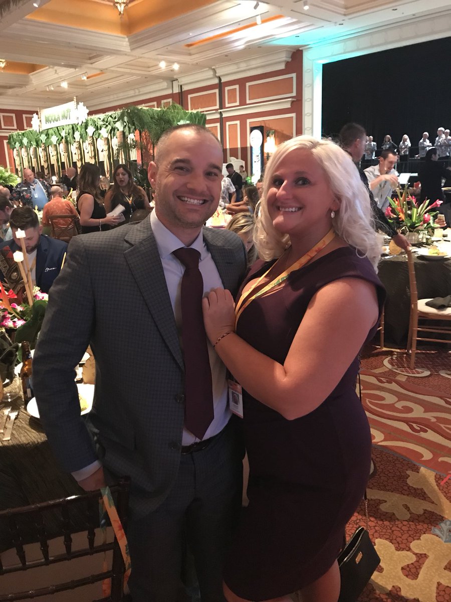 ashm10910's tweet photo. #jmacashbash2017 https://t.co/2IC6kfkAdS